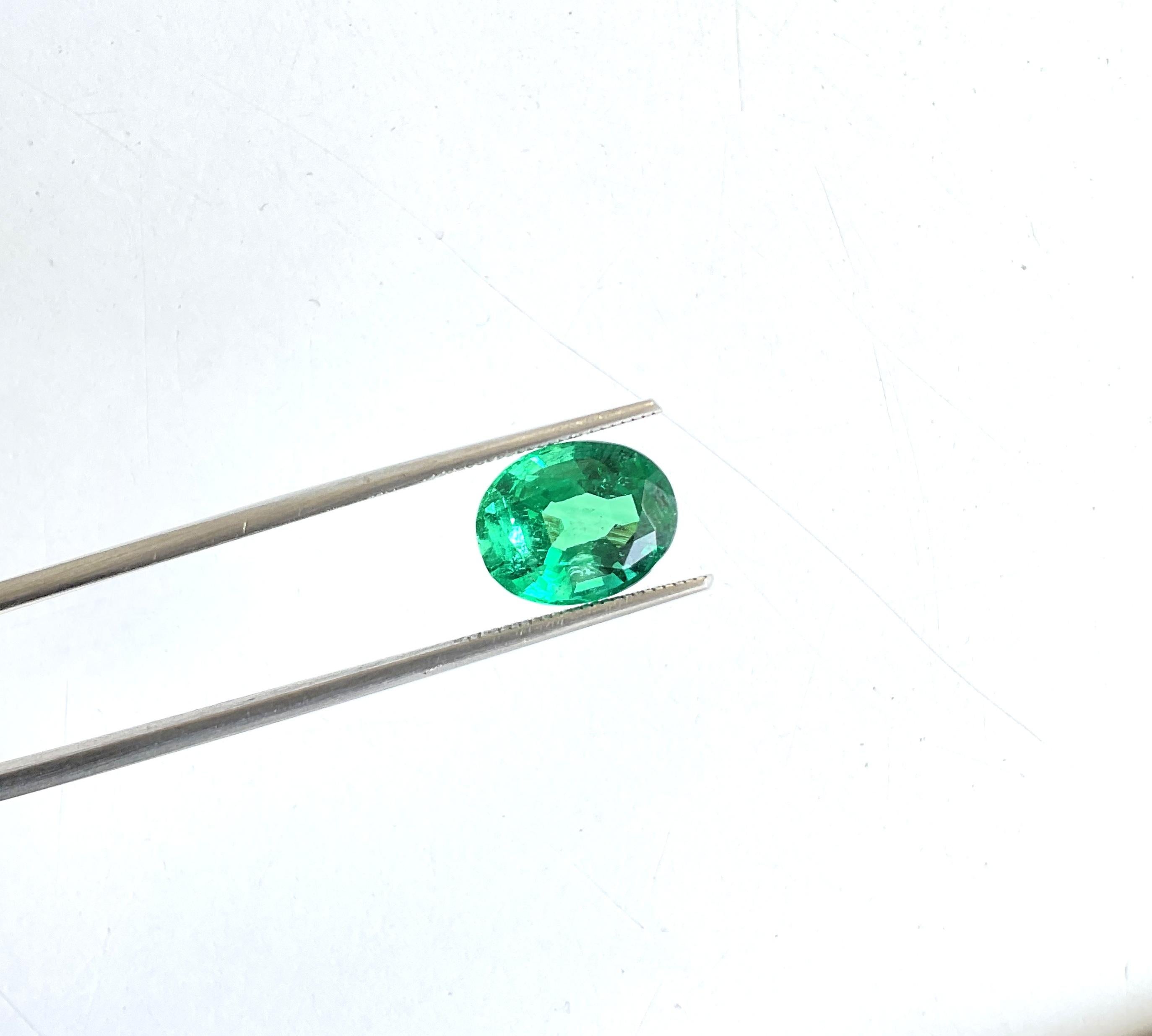 Art Deco 4.81 carats Zambian Emerald Oval Cut stone for fine Jewelry Natural Gemstone For Sale