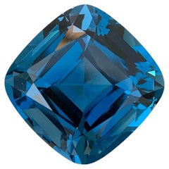 48.25 Carat Huge Loose Deep Blue London Blue Topaz Gemstone For Pendant