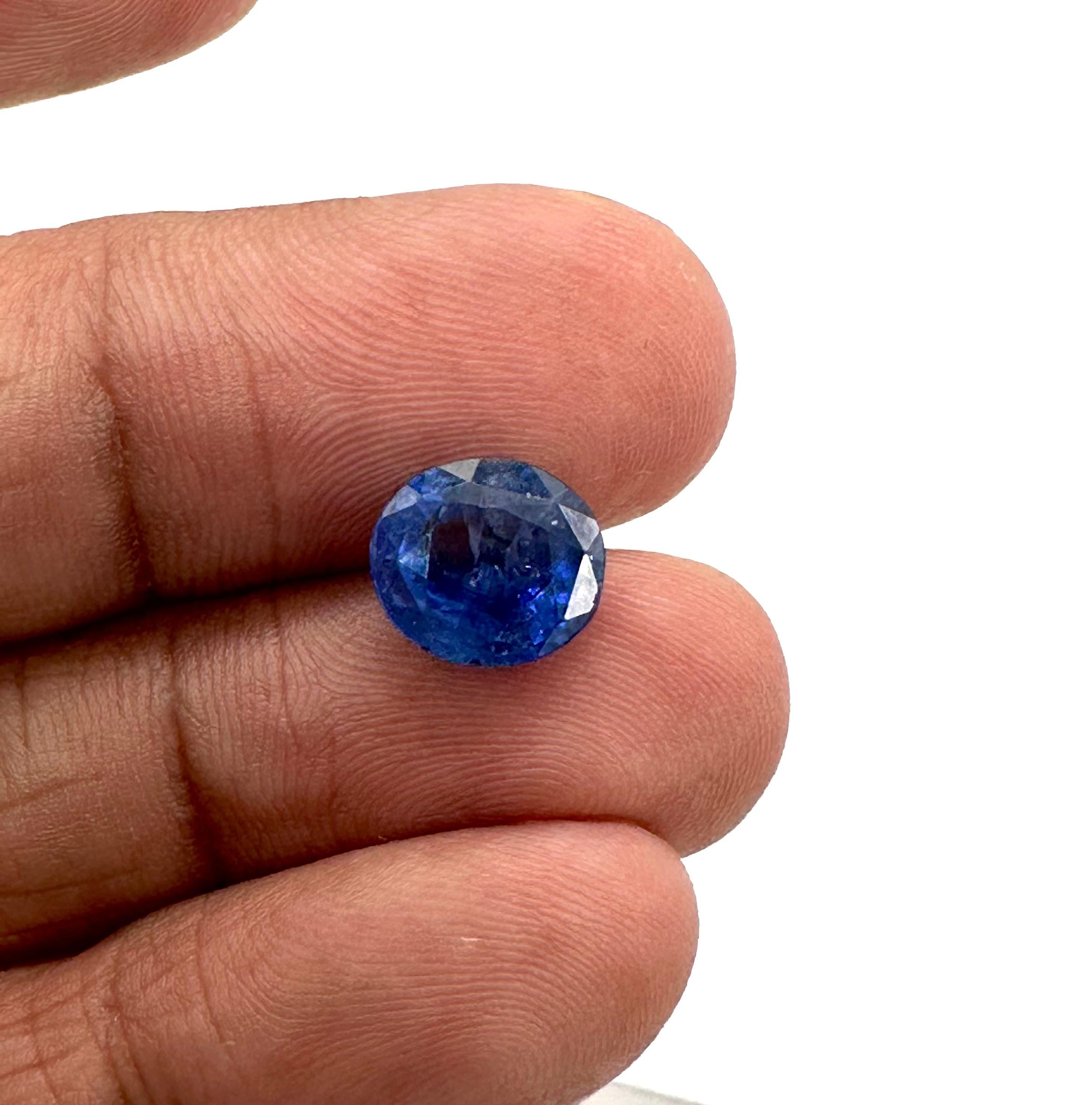 Certified no heat no treatment Natural oval shape 4.82carat Blue sapphire  
Carat: 4.82 cts
Colour: Blue
L x W x D (mm): 10.1 x 8.9 x 5.9
Cut: Rectangular Cushion Mixed Cut
Clarity: Eye Clean
Treatment: Unheated
Origin: Ceylon