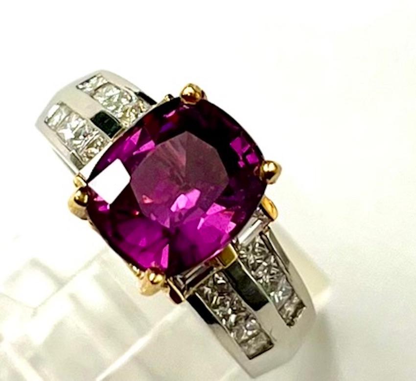 Women's or Men's 4.82Ct Very Fine Natural Purple Pink Sapphire Ring  For Sale