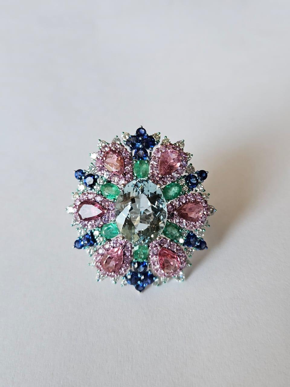 4.83 carats, Aquamarine, Blue & Pink Sapphires, Emerald & Diamonds Cocktail Ring In New Condition For Sale In Hong Kong, HK