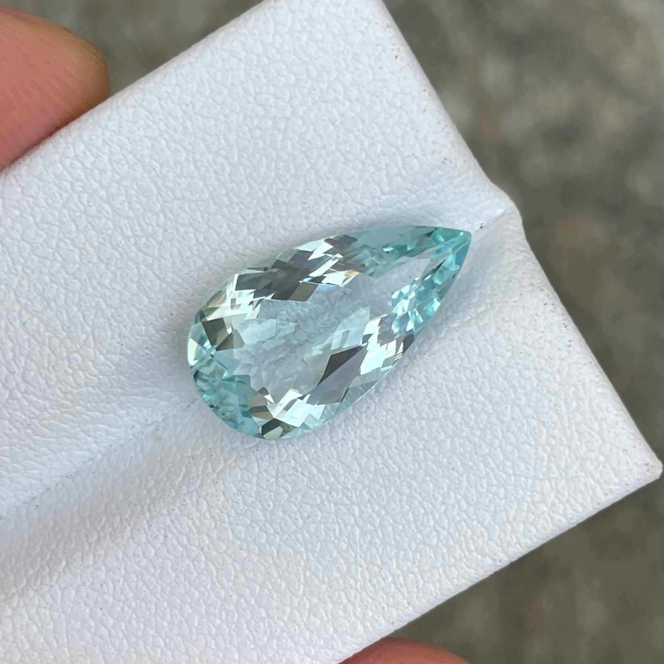 Weight 4.83 carats 
Dimensions 16.7x9.2x5.7 mm
Treatment none
Origin Africa 
Clarity eye clean 
Shape pear 
Cut faceted 



This 4.83 carat blue aquamarine is a stunning natural gemstone with a unique marquise cut that emphasizes its captivating