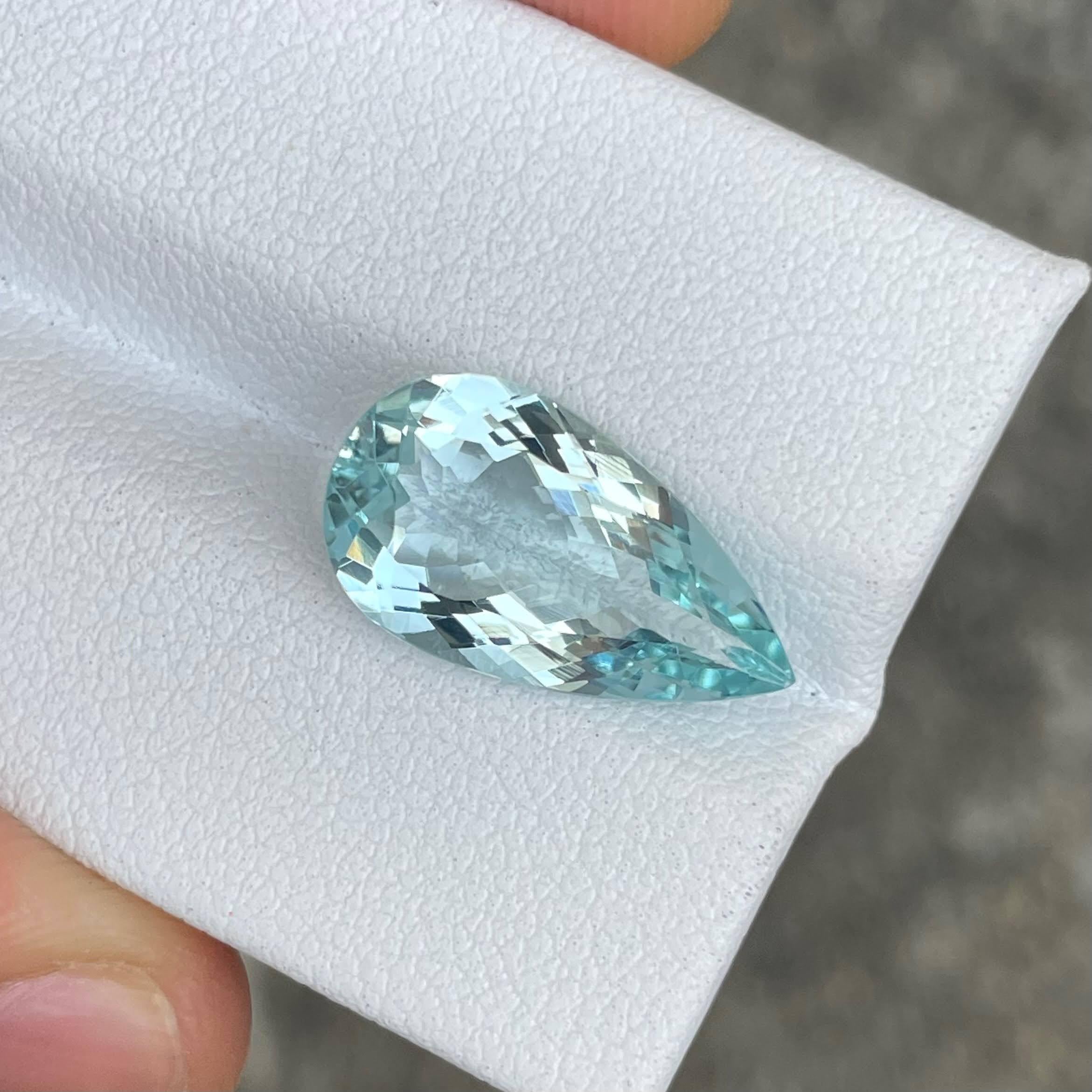 Modern 4.83 carats Blue Aquamarine Stone Pear Cut Natural African Gemstone For Sale