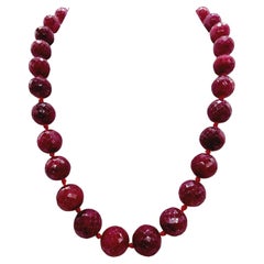 483.60 Carats Ruby Round Necklace 14 Karat Yellow Gold