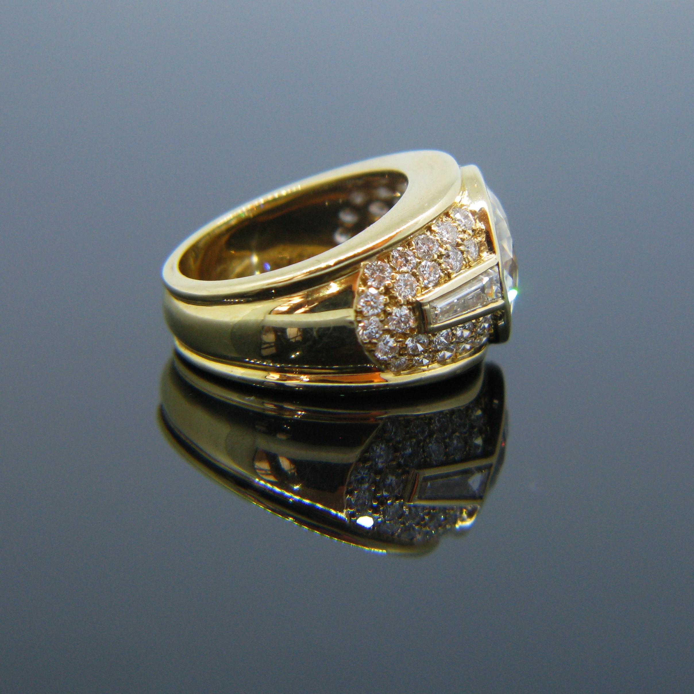 4.83 Carat Vintage Old Cut Diamond Yellow Gold Ring In Good Condition In London, GB