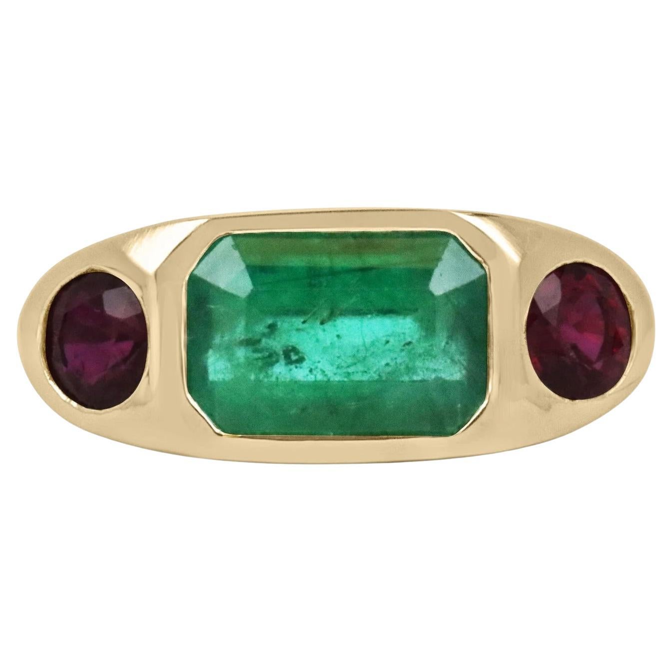 4.83tcw Natural Rich Green Emerald & Ruby Side Unisex Three Stone Ring 18K  en vente