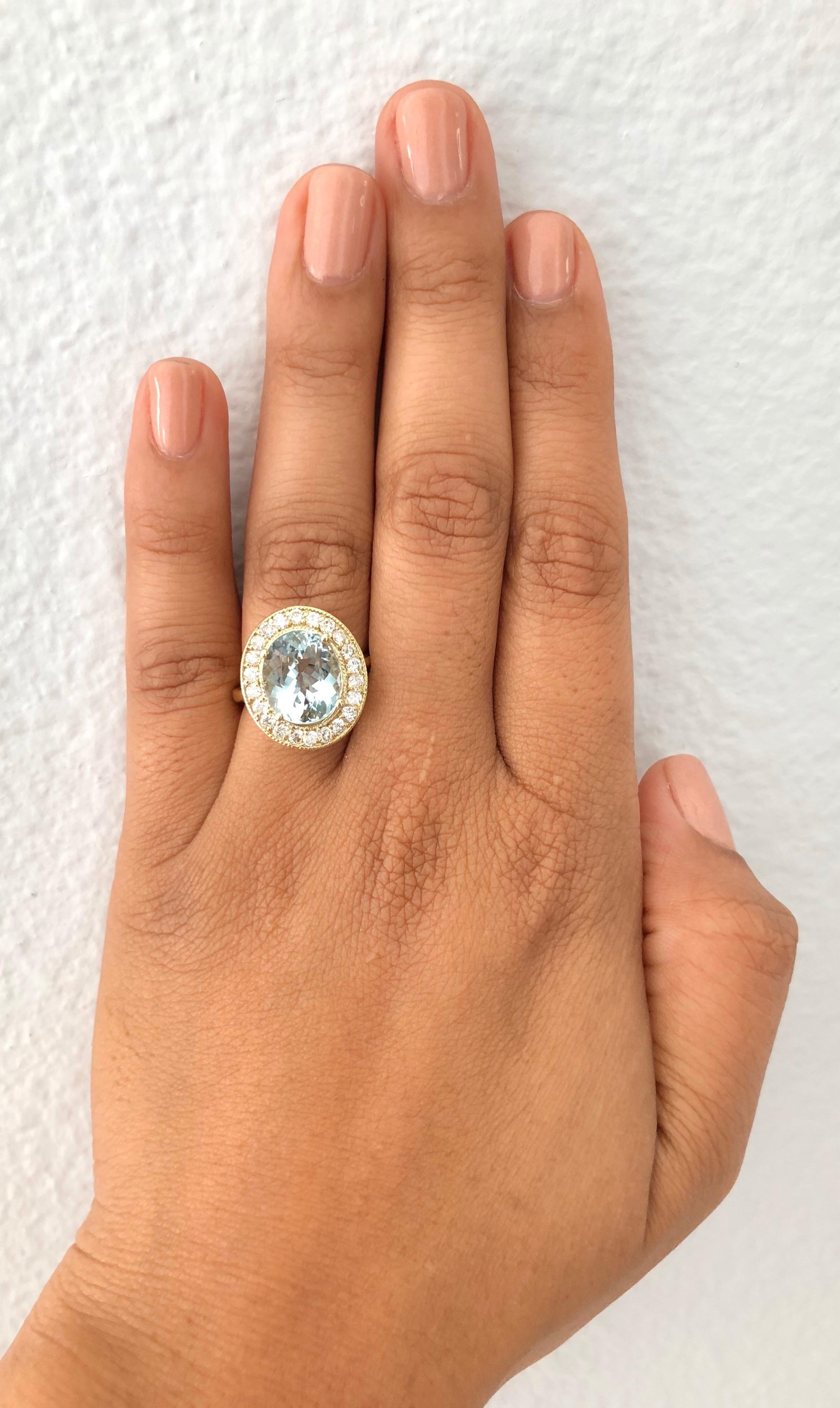 4.84 Carat Aquamarine Diamond 18 Karat Yellow Gold Ring In New Condition In Los Angeles, CA
