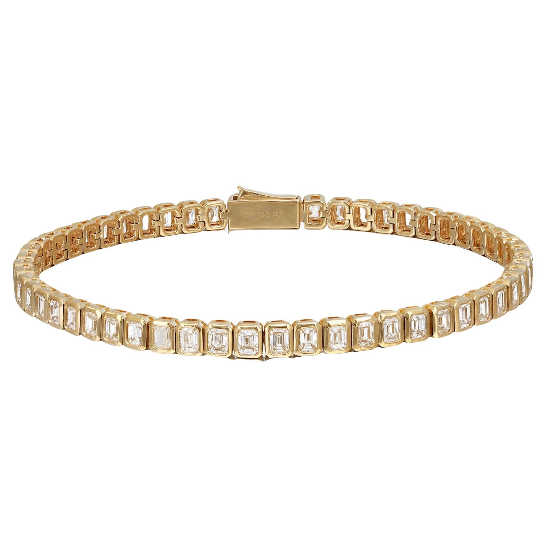 Bracelet tennis en or jaune 18 carats avec diamants et émeraudes serties sur le chaton de 4,84 carats  en vente