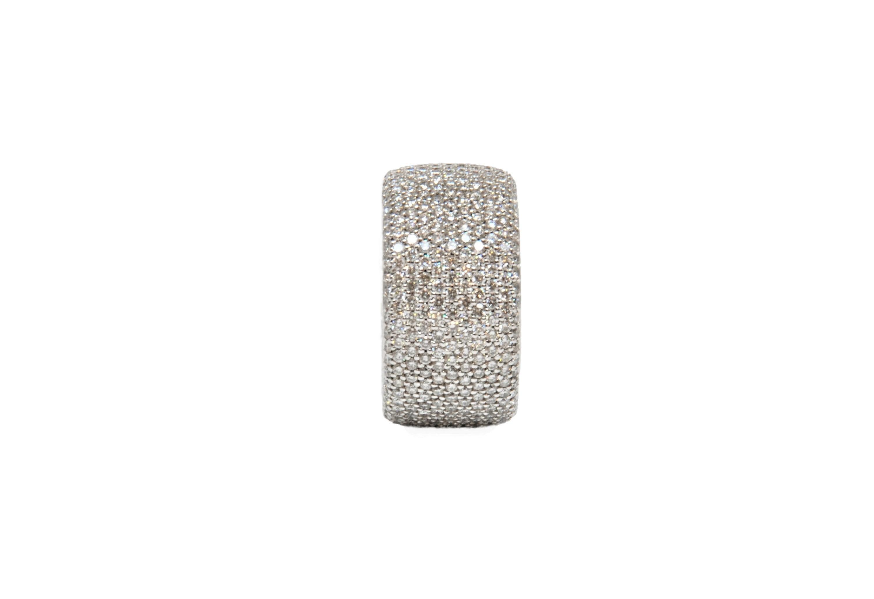 4.84 ct Pave Diamond Eternity Band In New Condition In Chicago, IL