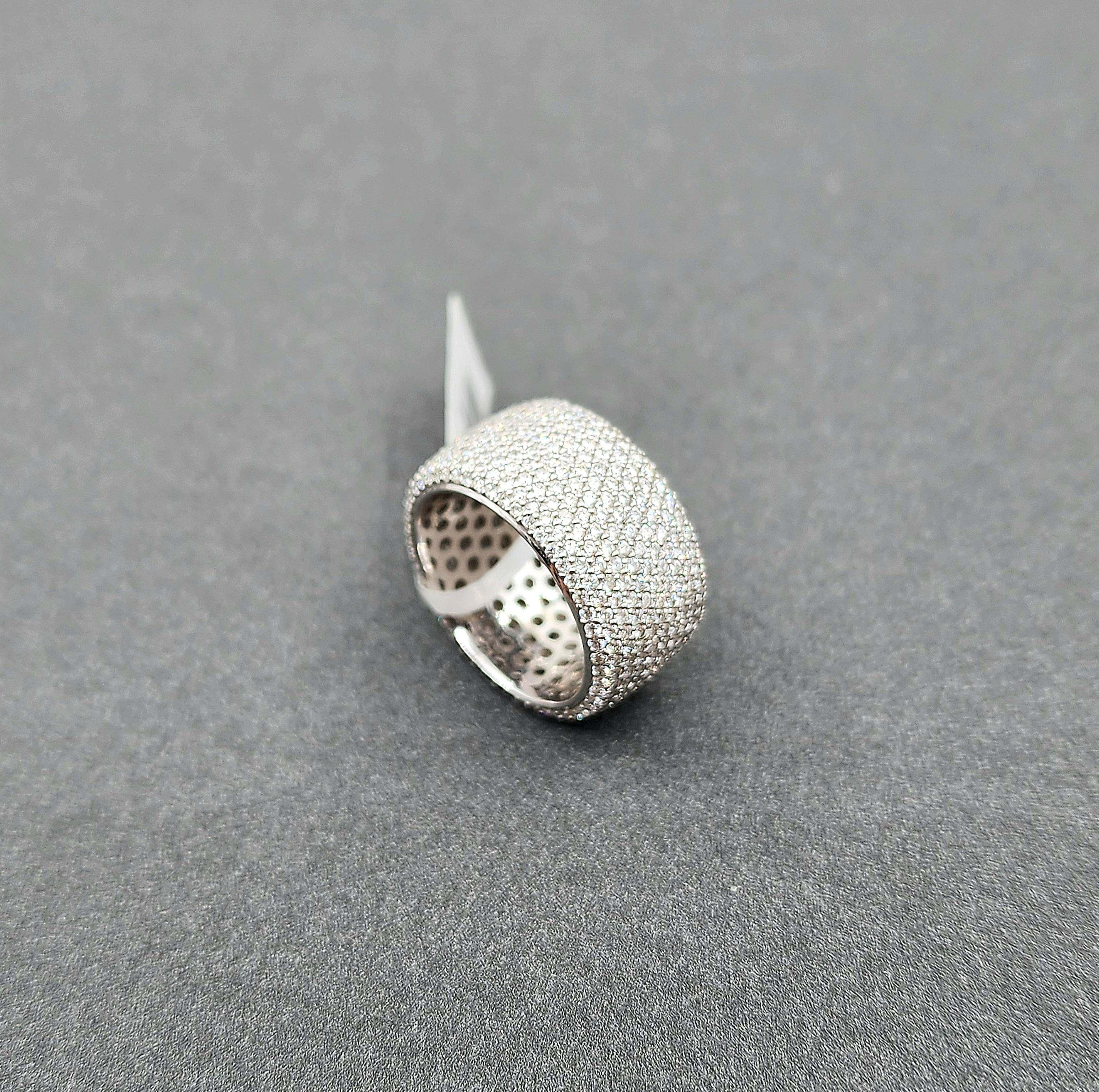 4.84 ct Pave Diamond Eternity Band For Sale 1