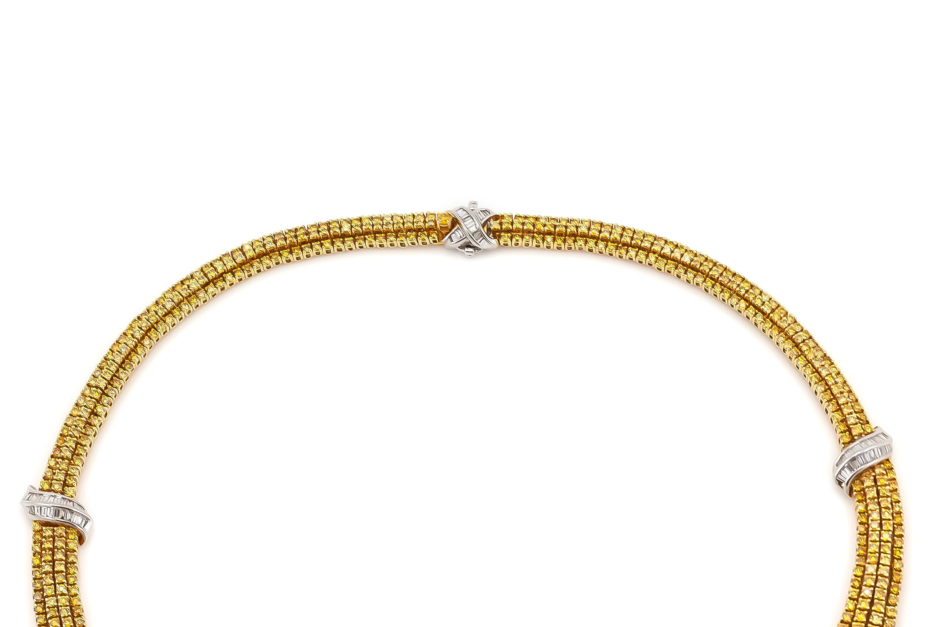 Set aus Halskette und Ohrringen, 48,40 Karat gelber Diamant und 17,06 Karat Diamant Damen im Angebot