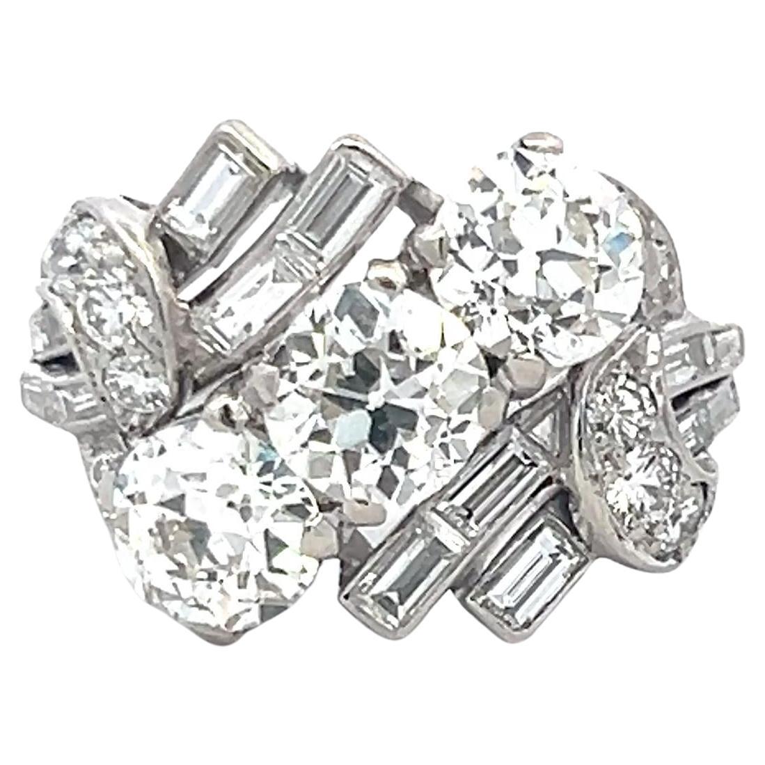 4.84ct Antique Diamond Platinum Three-Stone Ring w/ OEC, OMC 
Baguettes en vente