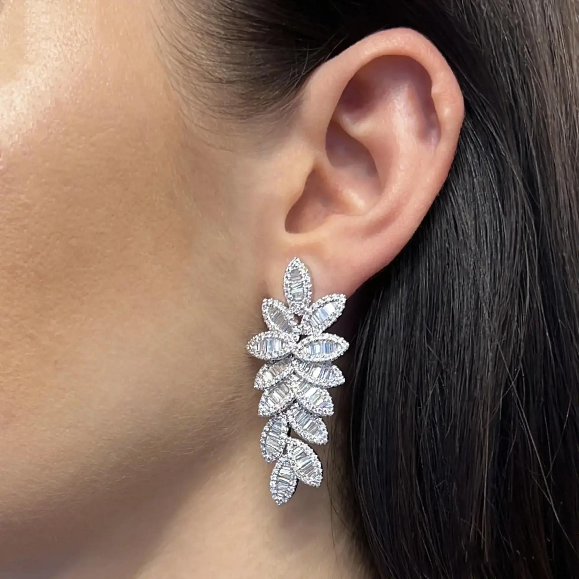 4.84 Cttw Baguette & Round Diamond Leaf Statement Drop Earrings 18K White Gold In New Condition For Sale In New York, NY