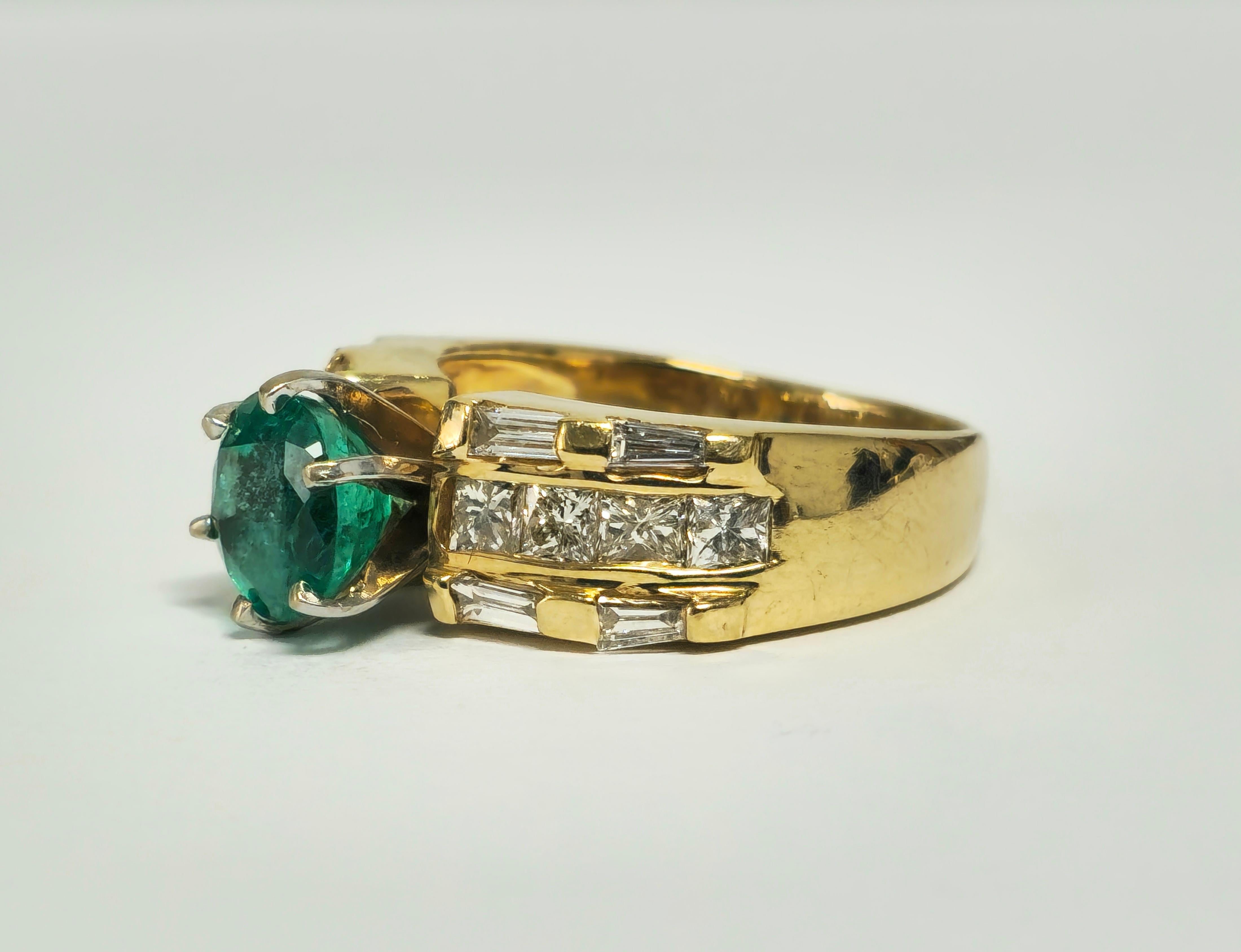 Art Nouveau 4.85 Carat Emerald and Diamond Ring in 14K Yellow Gold For Sale