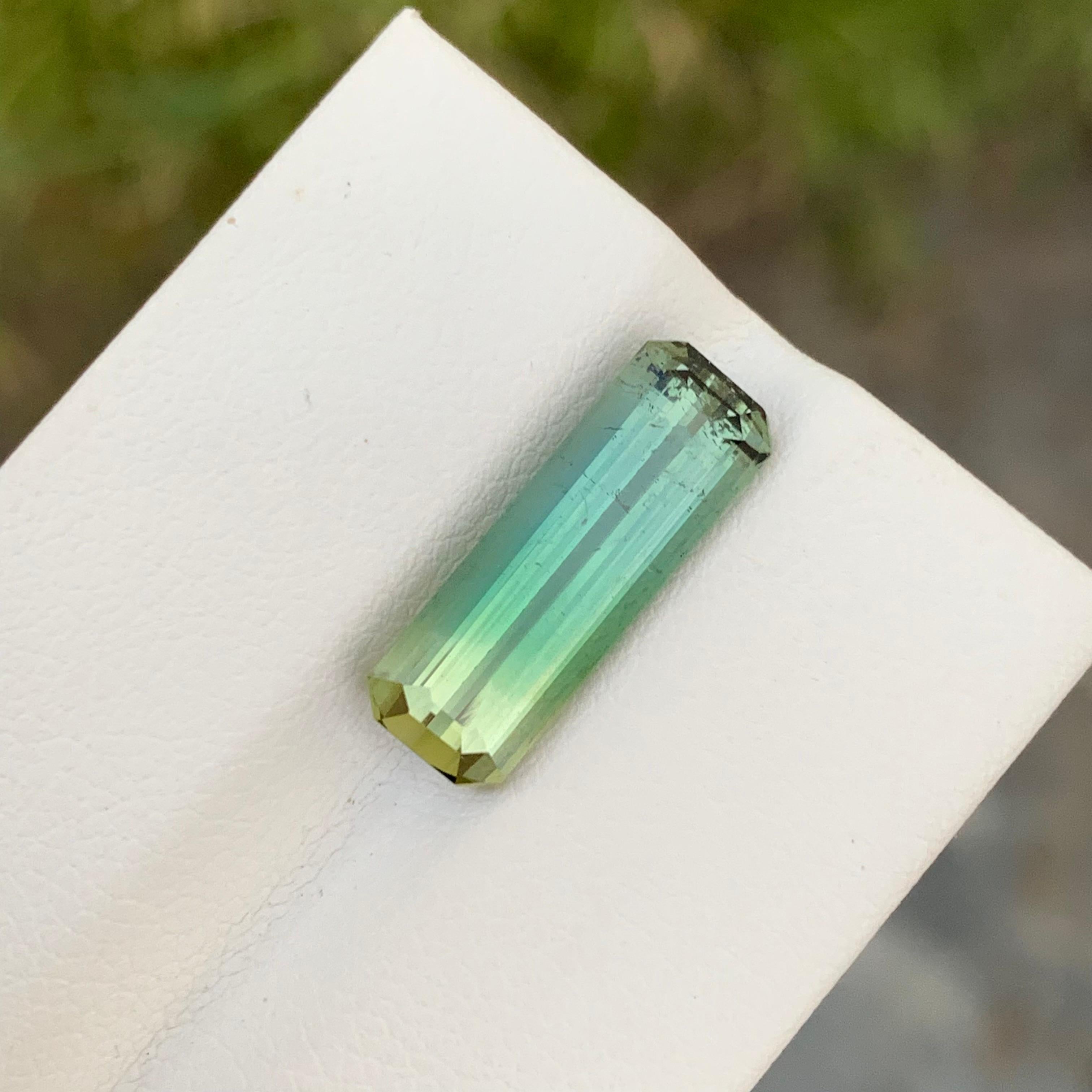 4.85 Carat Natural Loose Bi Colour Tourmaline Emerald Shape Gem For Jewellery  For Sale 5
