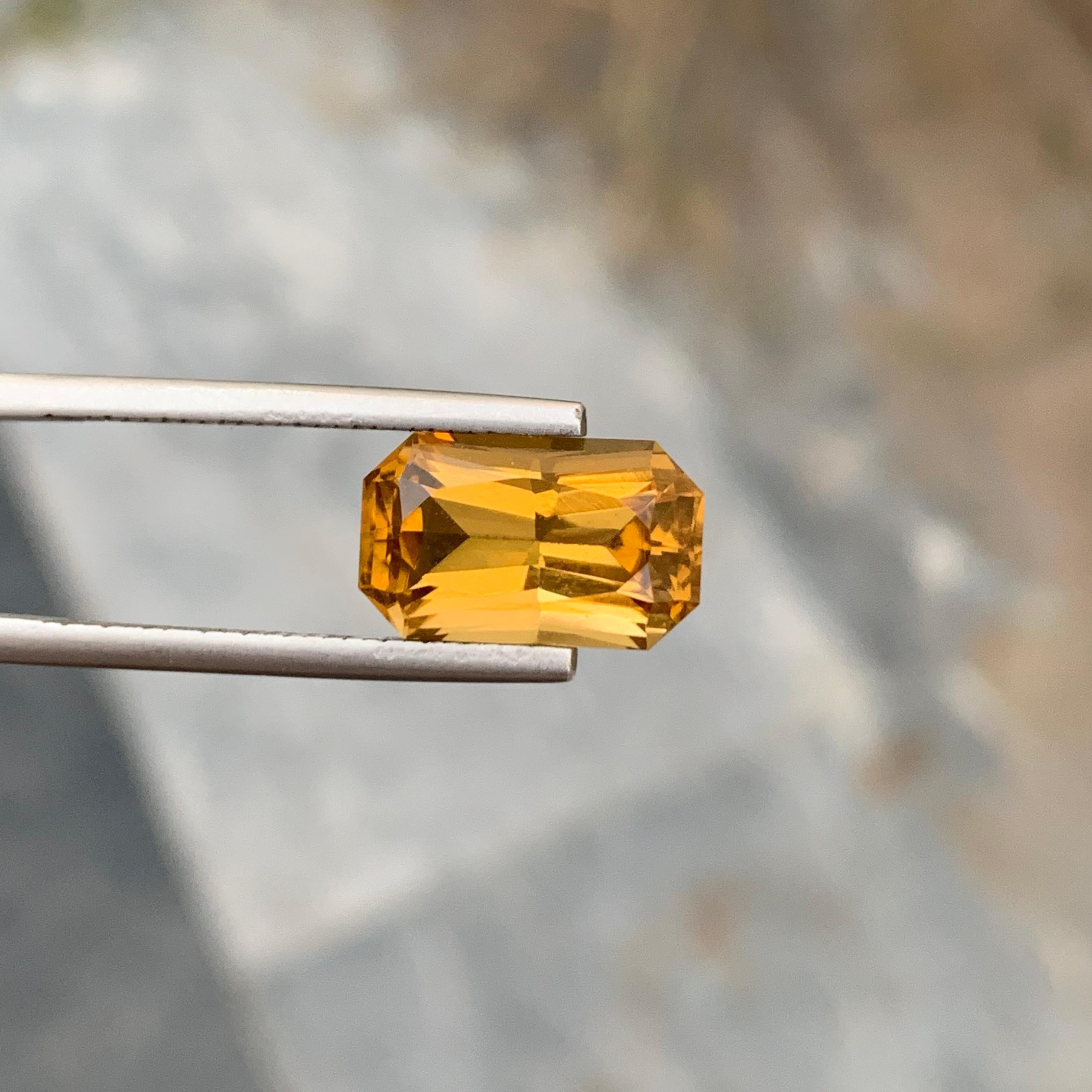 4,85 Karat natürlicher loser Citrin in Smaragdform aus brasilianischer Mine in Smaragdform für Damen oder Herren im Angebot