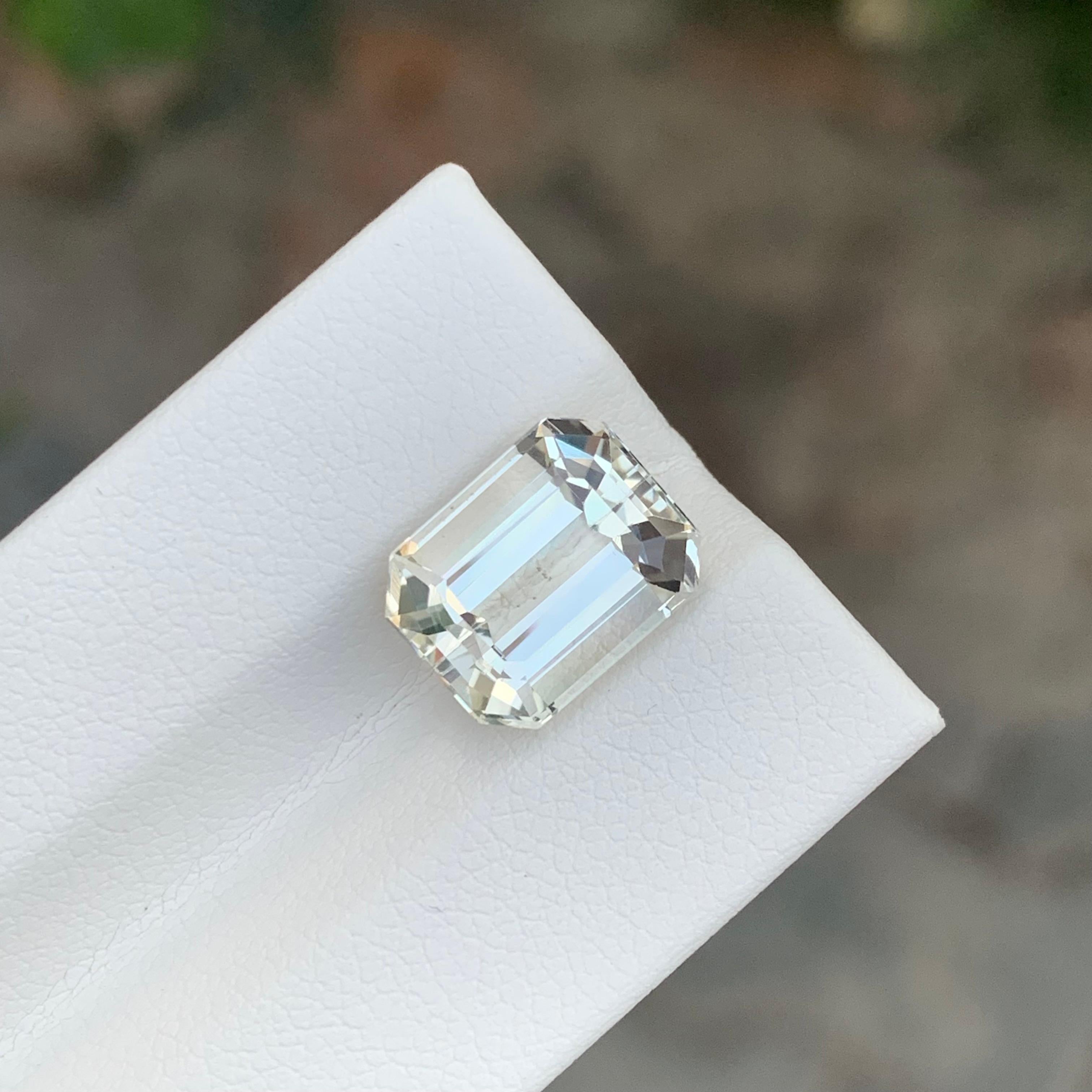 4,85 Karat Hübscher loser Heliodor-Edelstein in Smaragdform im Angebot 4