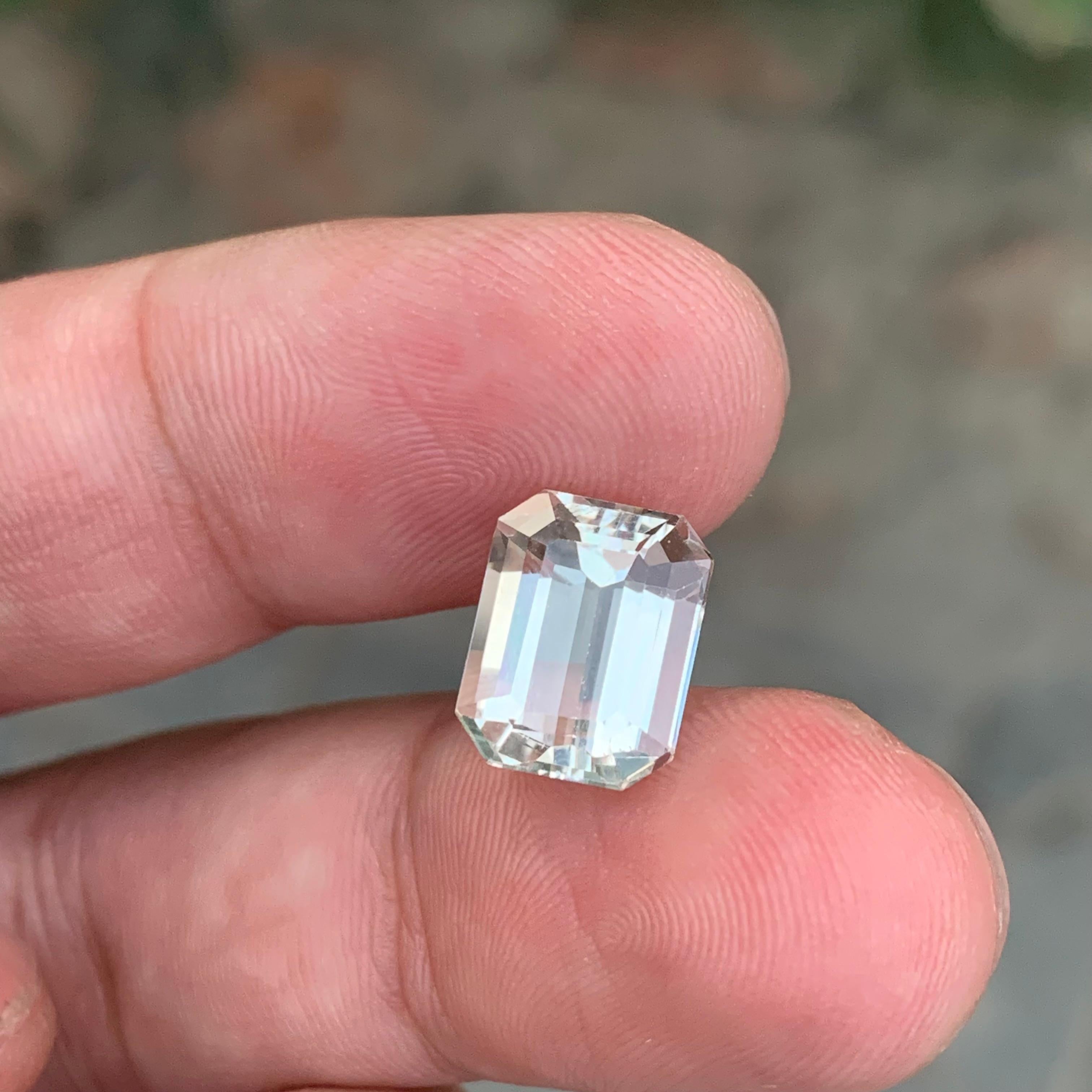 4,85 Karat Hübscher loser Heliodor-Edelstein in Smaragdform im Zustand „Neu“ im Angebot in Peshawar, PK