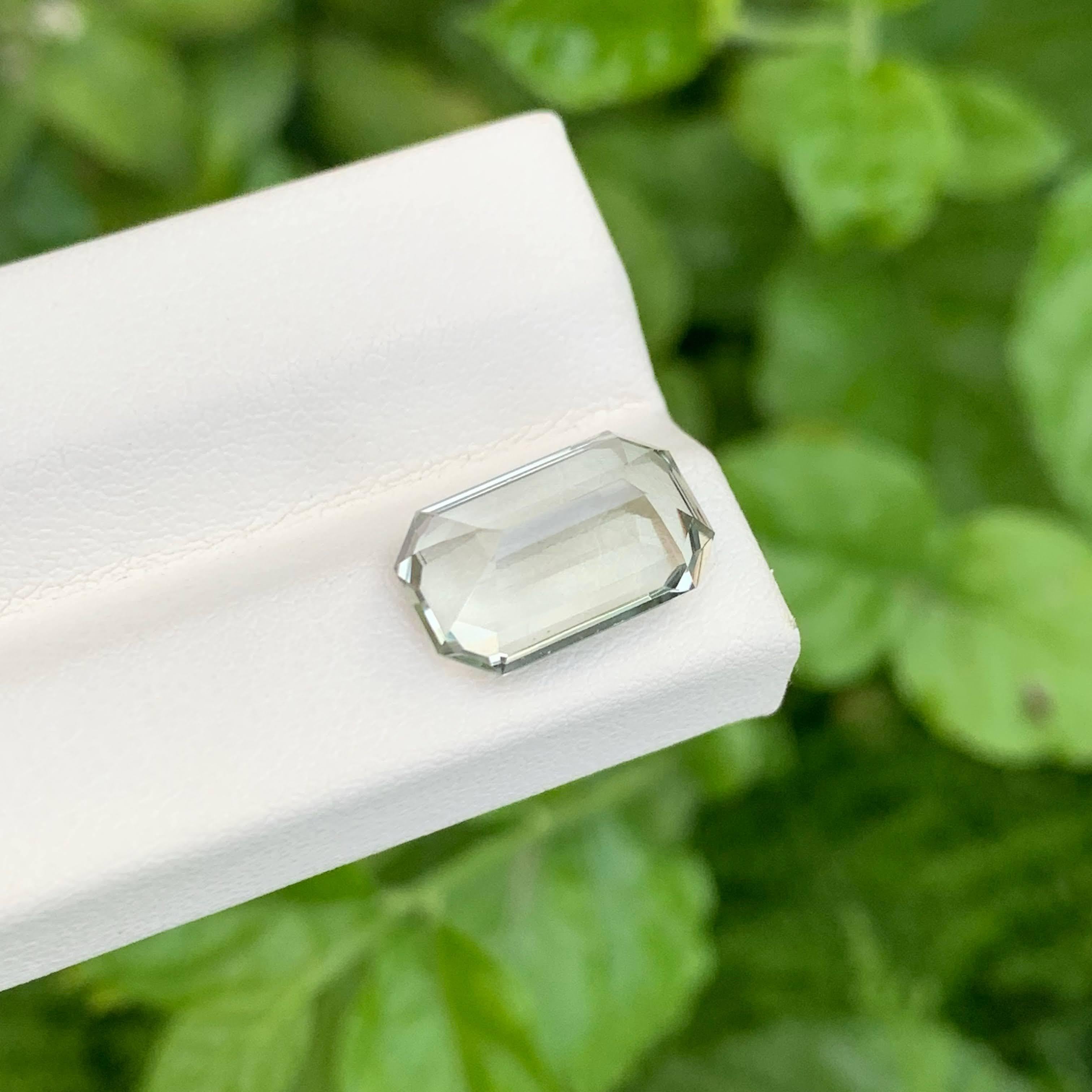 Modern 4.85 carats Greenish Amethyst Stone Emerald Cut Natural Brazilian Gemstone For Sale