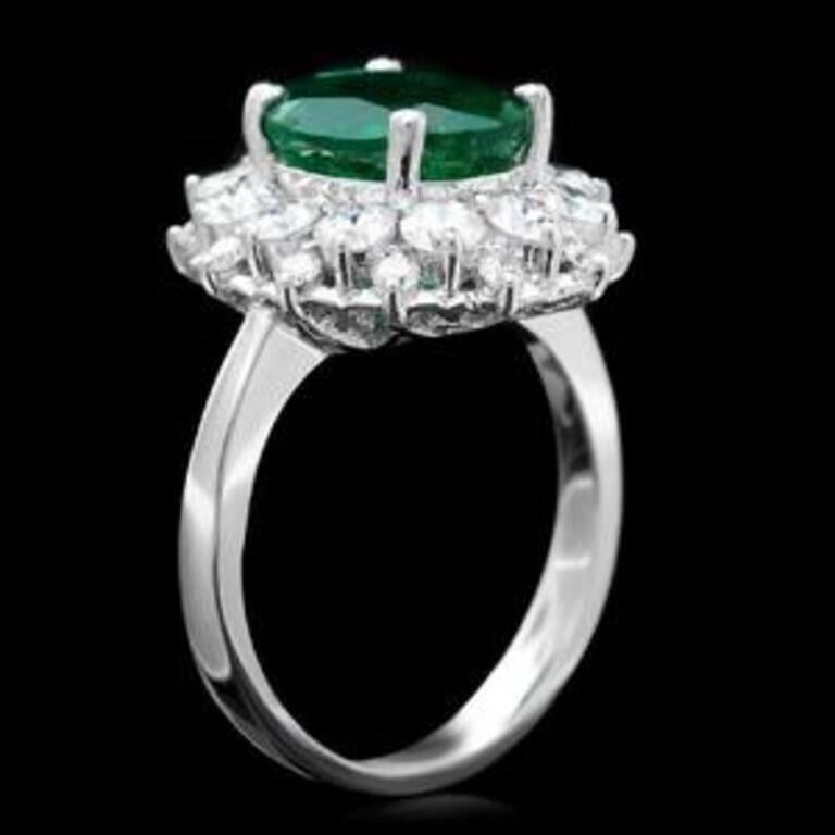 4.85 Karat Natürlicher Smaragd und Diamant 14K Massiv Weißgold Ring

Gesamtgewicht des natürlichen grünen Smaragds ist: Ca. 3,35 Karat (transparent)

Smaragd Maße: 9 x 7mm

Natürliche runde Diamanten Gewicht: Ca. 1,50 Karat (Farbe G-H / Reinheit
