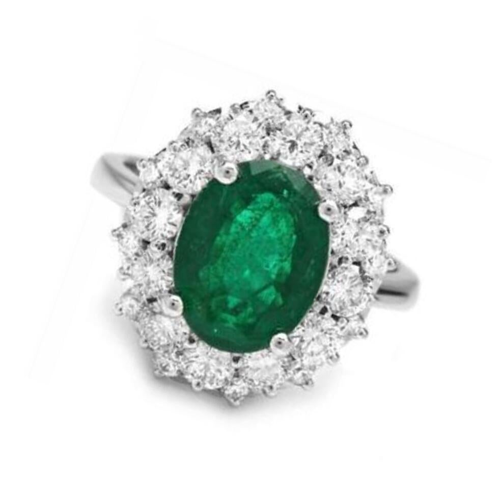 Ring aus 14 Karat massivem Weißgold mit 4,85 Karat natürlichem Smaragd und Diamant im Zustand „Neu“ im Angebot in Los Angeles, CA
