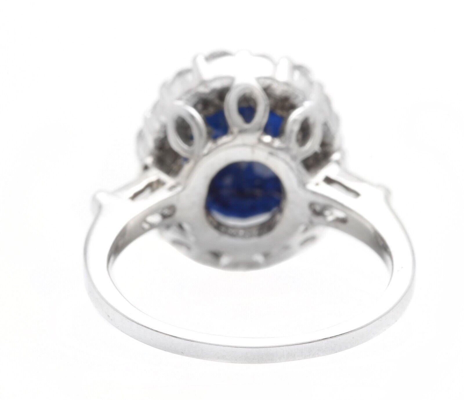 4.85 Ct Exquisite Natural Blue Sapphire and Diamond 14K Solid White Gold Ring In New Condition For Sale In Los Angeles, CA