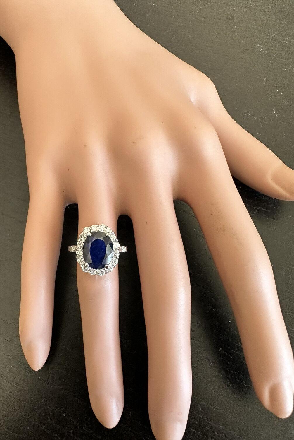 Women's 4.85 Ct Exquisite Natural Blue Sapphire and Diamond 14K Solid White Gold Ring For Sale