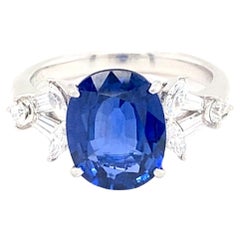 Bague avec saphir de 4,85 carats et diamants de 0,40 carat