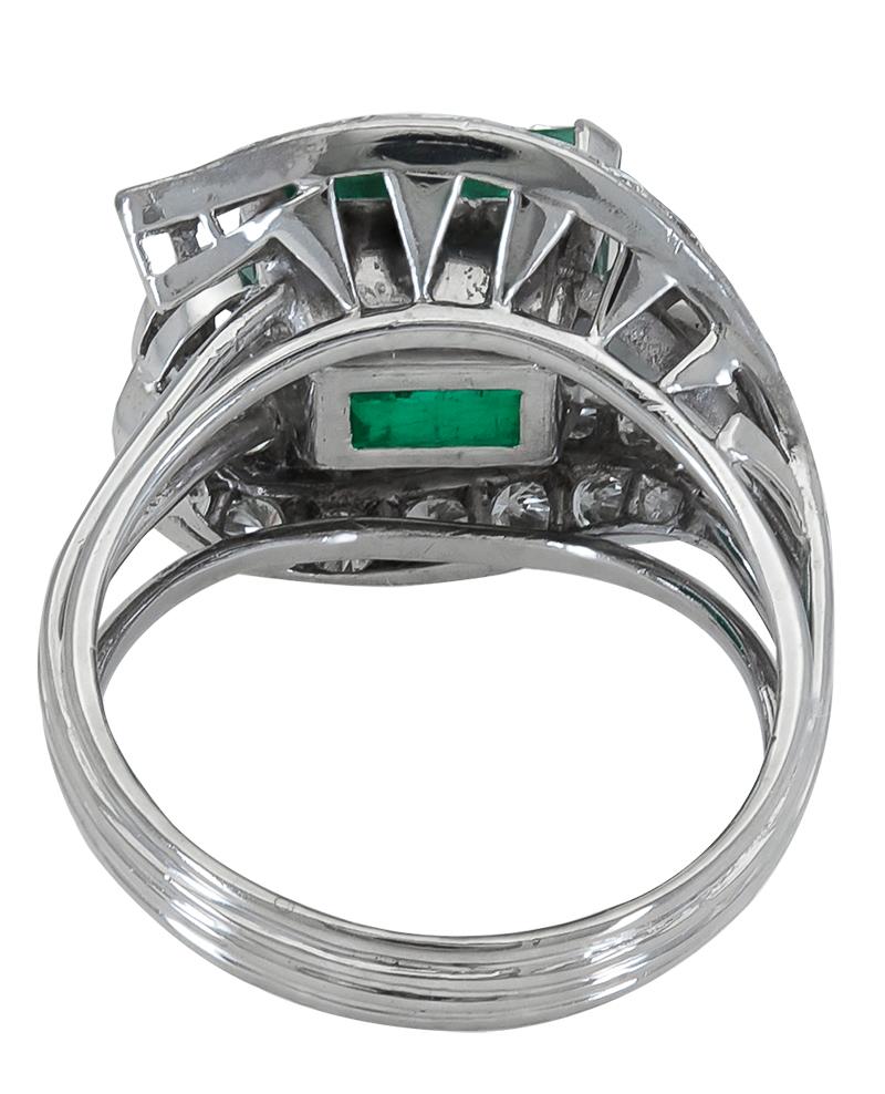 Art Deco 4.86 Carat Green Emerald and Diamond Cocktail Ring For Sale