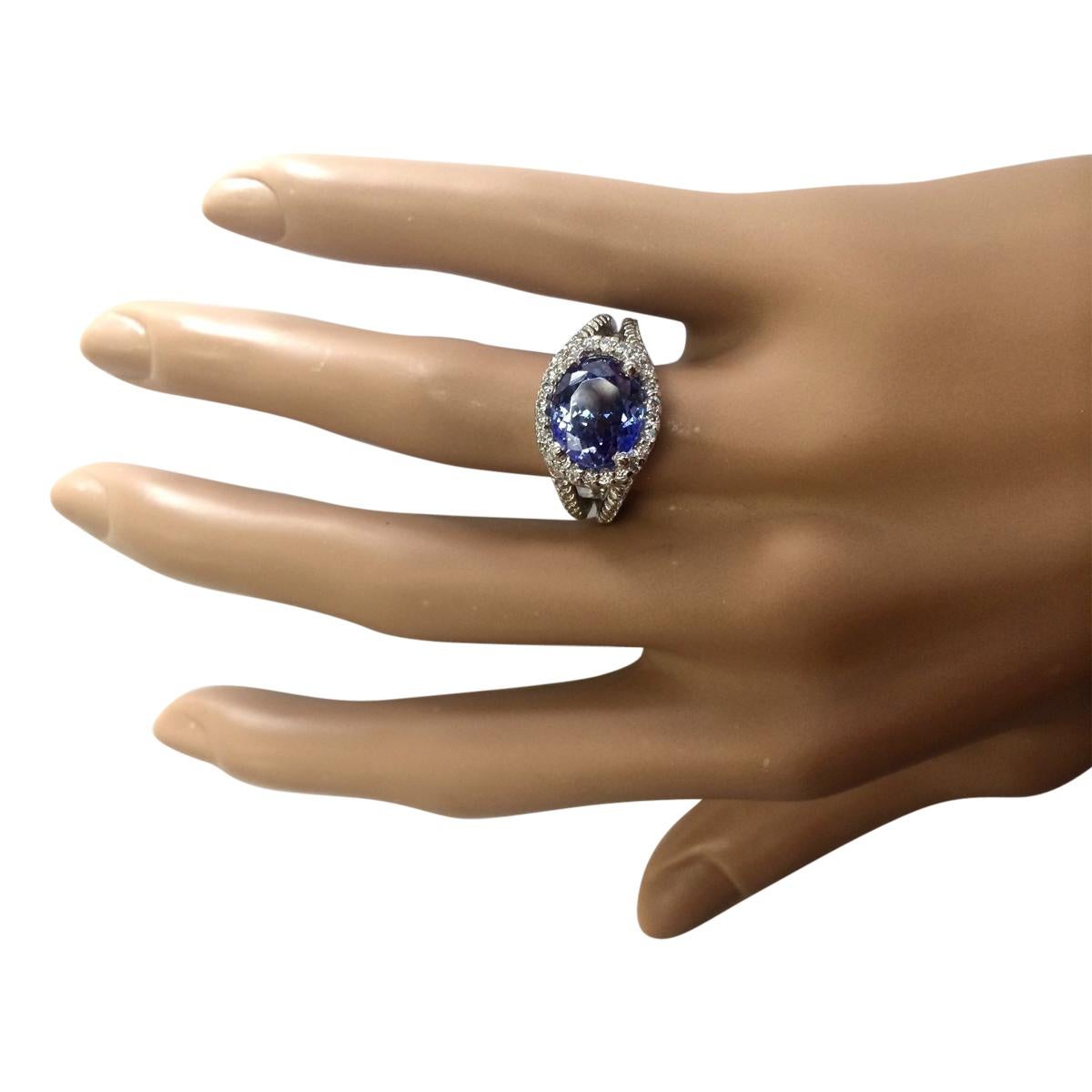 Natural Tanzanite Diamond Ring In 14 Karat White Gold In New Condition For Sale In Manhattan Beach, CA