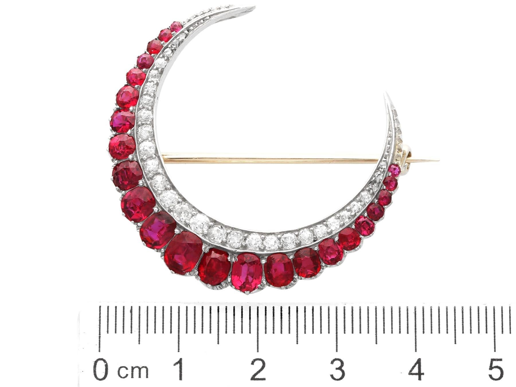 4.86 Carat Thai Ruby 0.88 Carat Diamond 9k Yellow Gold Brooch Circa 1890 For Sale 4
