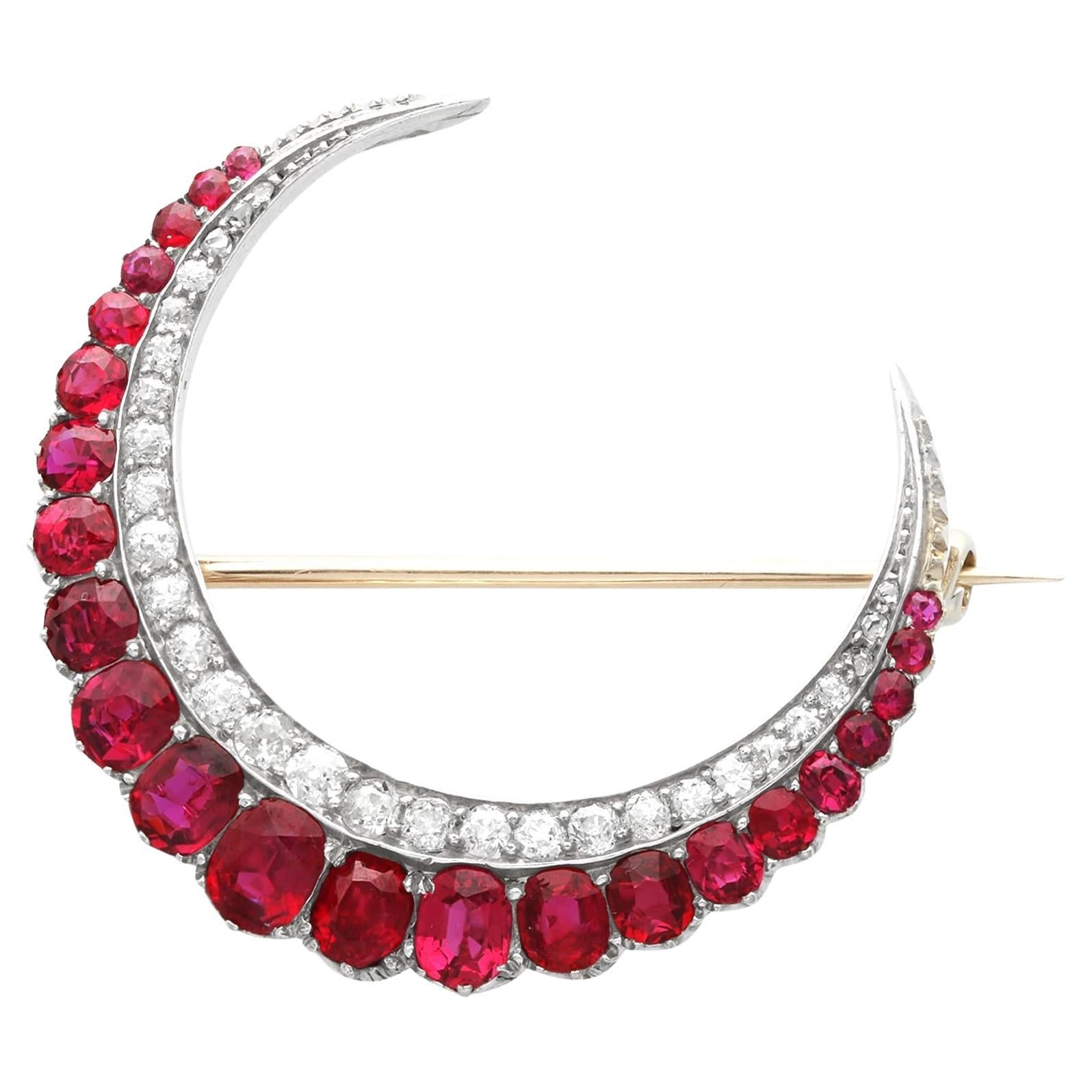 4.86 Carat Thai Ruby 0.88 Carat Diamond 9k Yellow Gold Brooch Circa 1890 For Sale