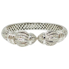 Bracciale con diamante tondo brillante bianco da 4,86 carati in oro bianco da 18 carati