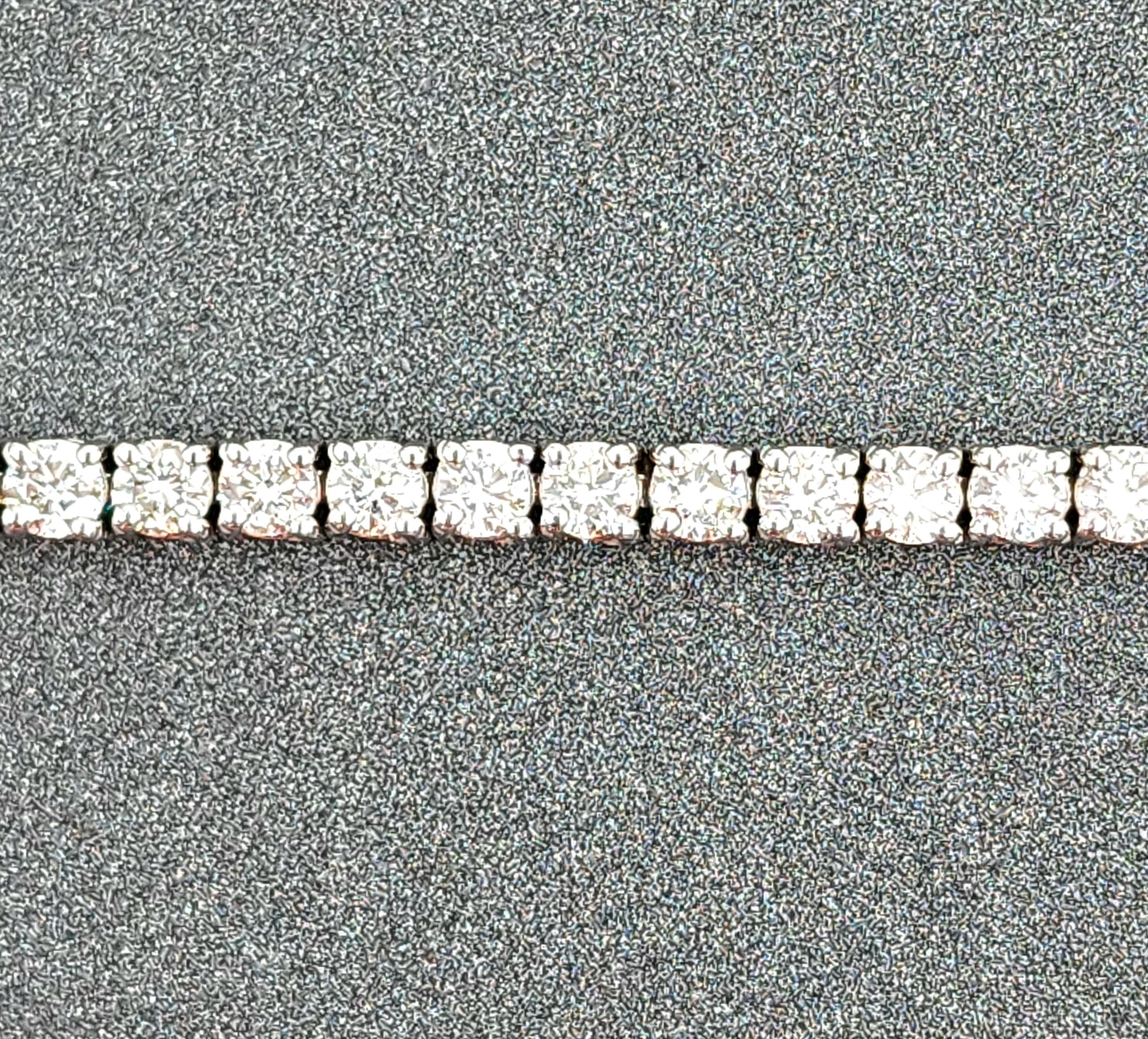 Bracciale tennis con diamanti da 4.86 carati In condizioni Nuovo in vendita a Chicago, IL
