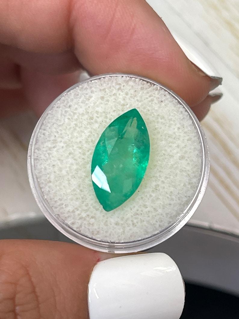 4,86cts 17x9 Natürlicher Grüner Marquise Kolumbianischer Smaragd - Erdgegrabener Edelstein Damen im Angebot