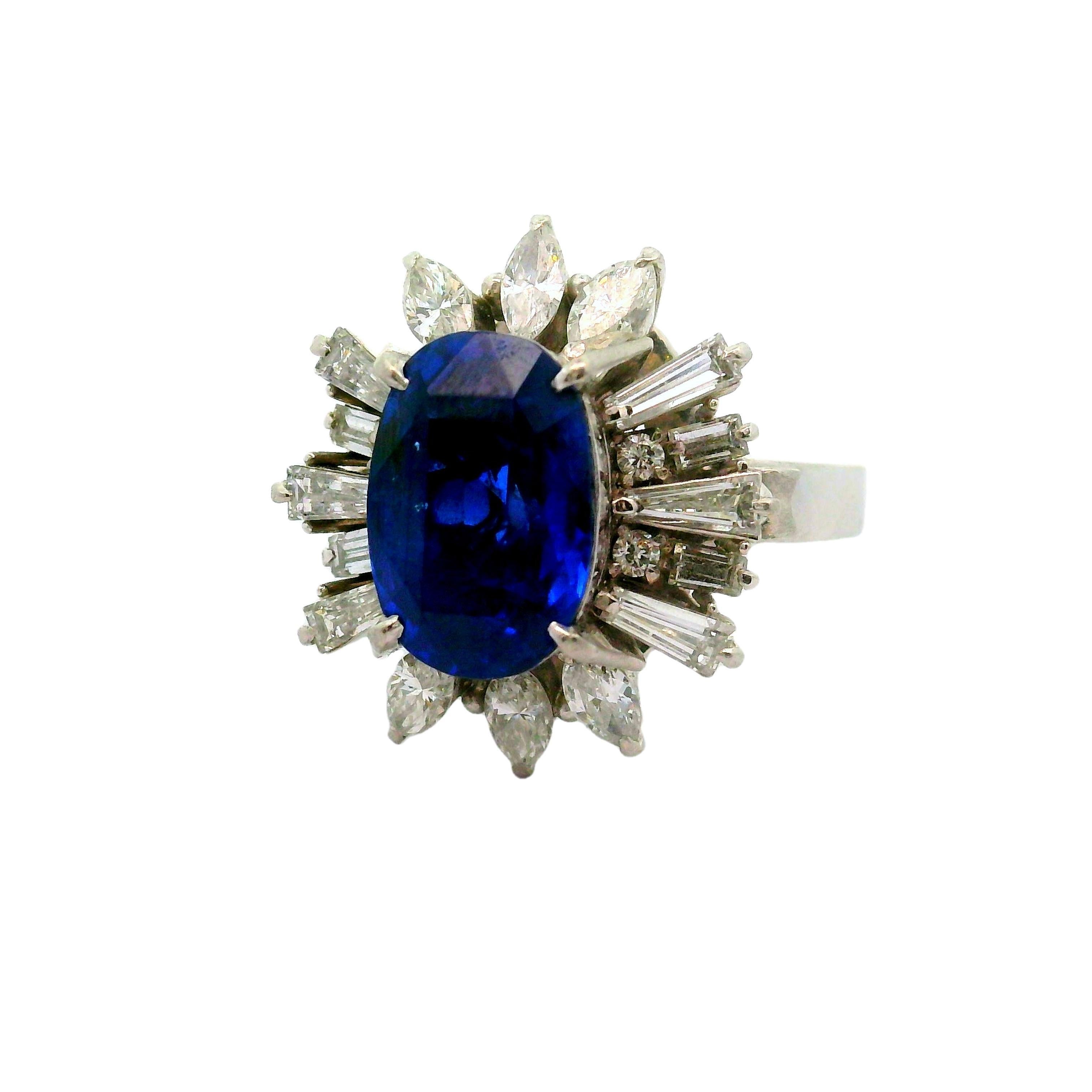 Contemporary 4.87 Carat No-Heat Ceylon Blue Sapphire Diamond Platinum Ring, GIA Certified For Sale