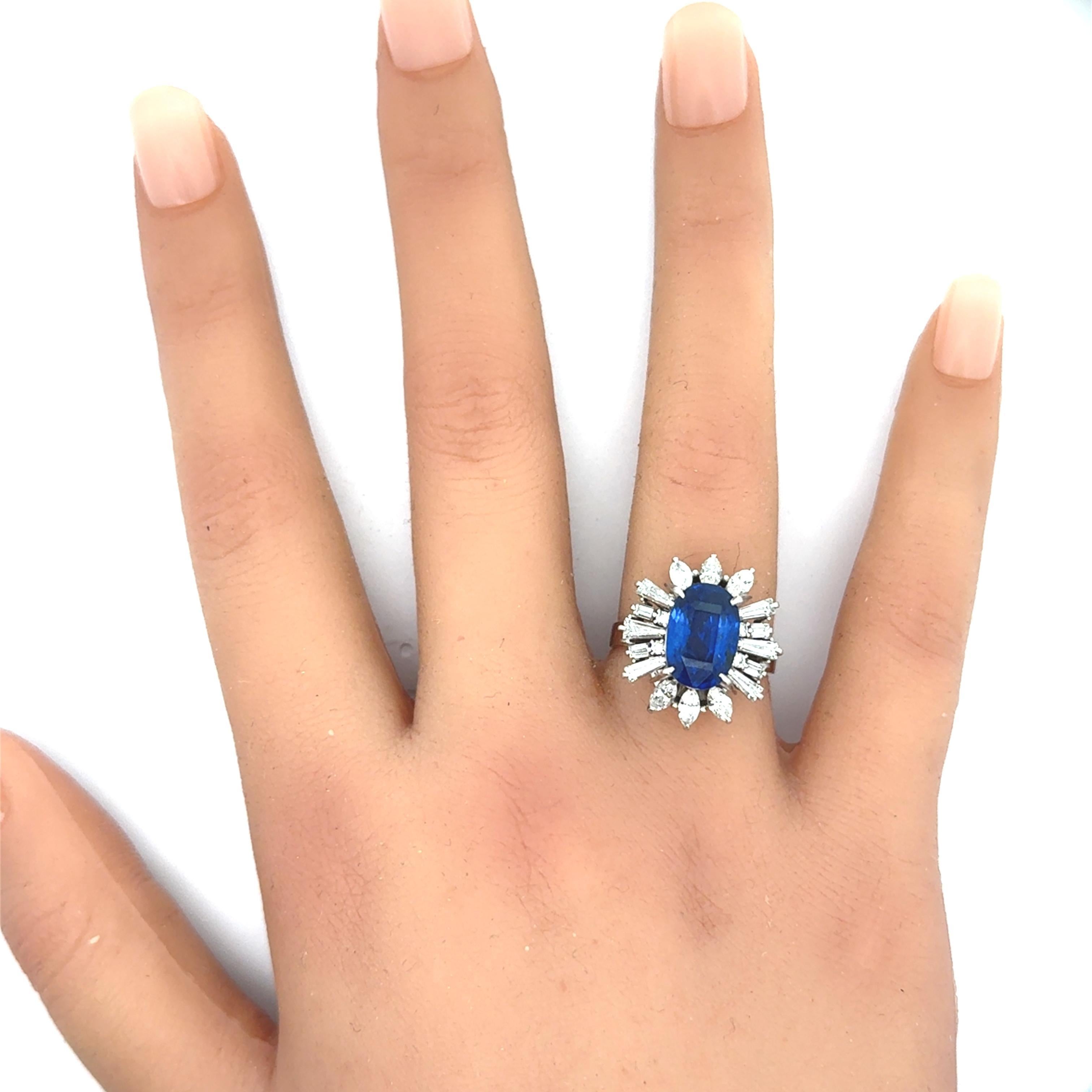 Oval Cut 4.87 Carat No-Heat Ceylon Blue Sapphire Diamond Platinum Ring, GIA Certified For Sale