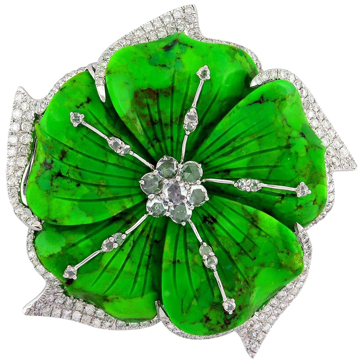 Broche en or blanc 18 carats avec diamants et turquoise de 48,7 carats