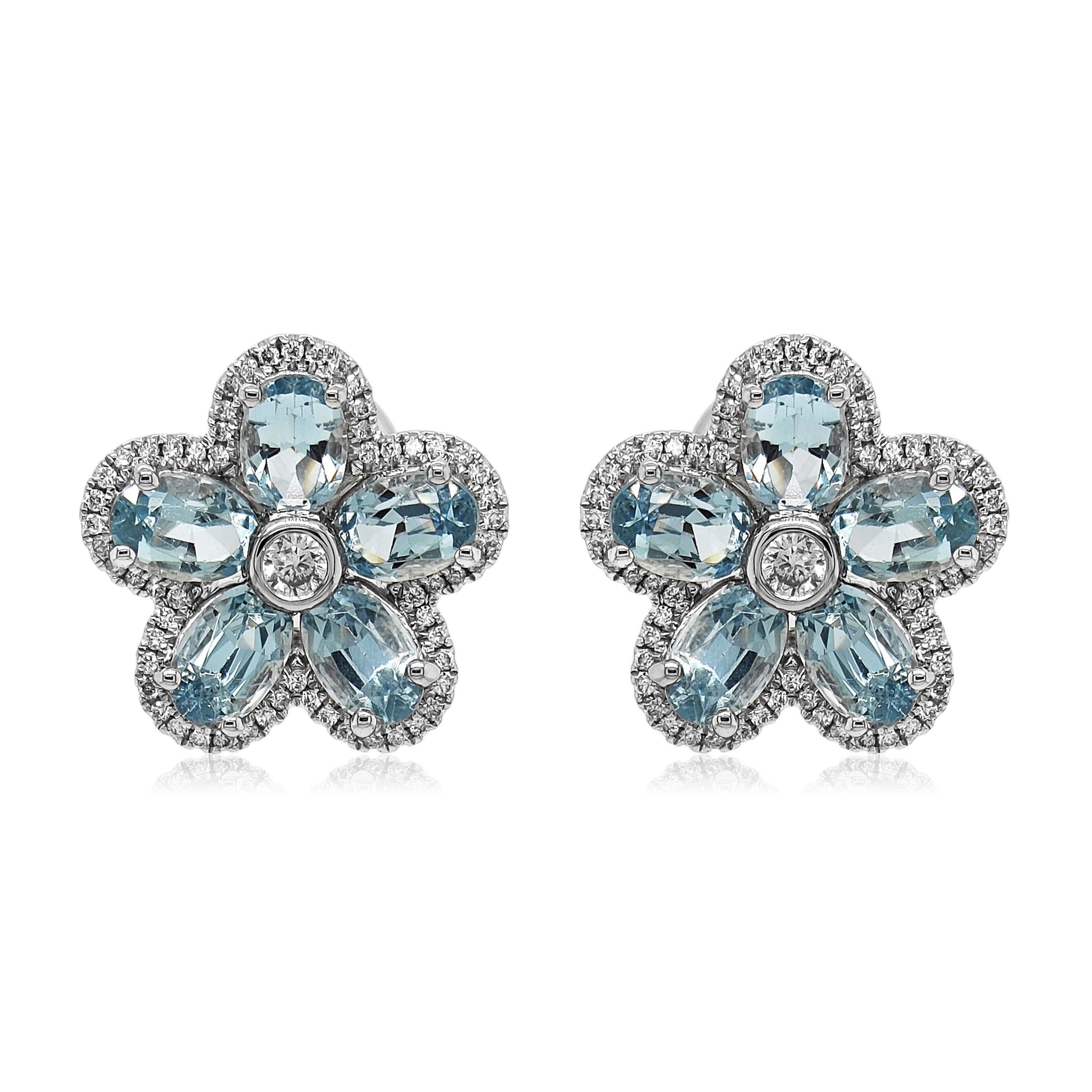 Mixed Cut 4.87 Carats Aquamarine and White Diamond White Gold Earrings For Sale