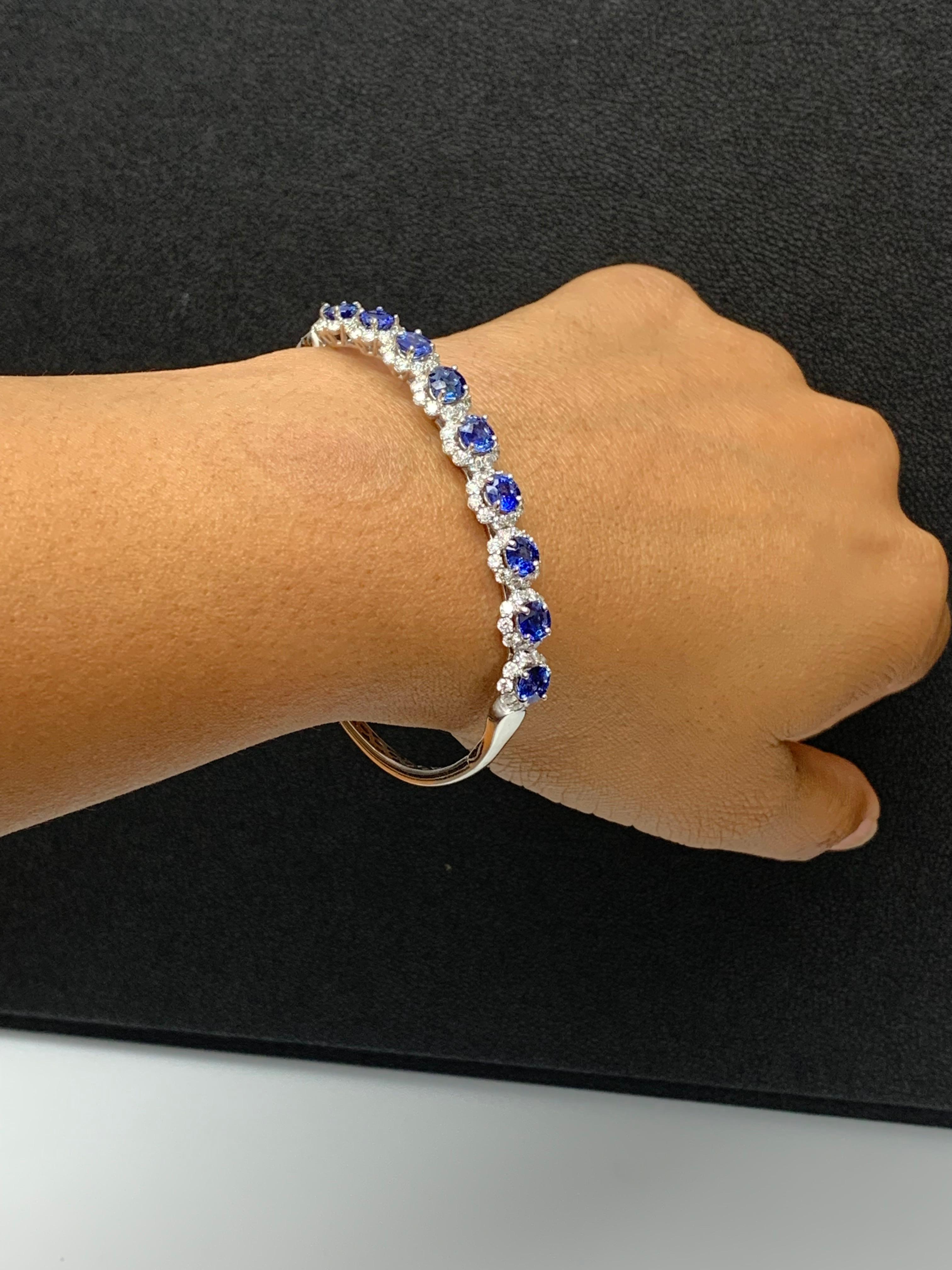 4.88 Carat Brilliant Cut Blue Sapphire Diamond Bangle Bracelet in 18k White Gold For Sale 3