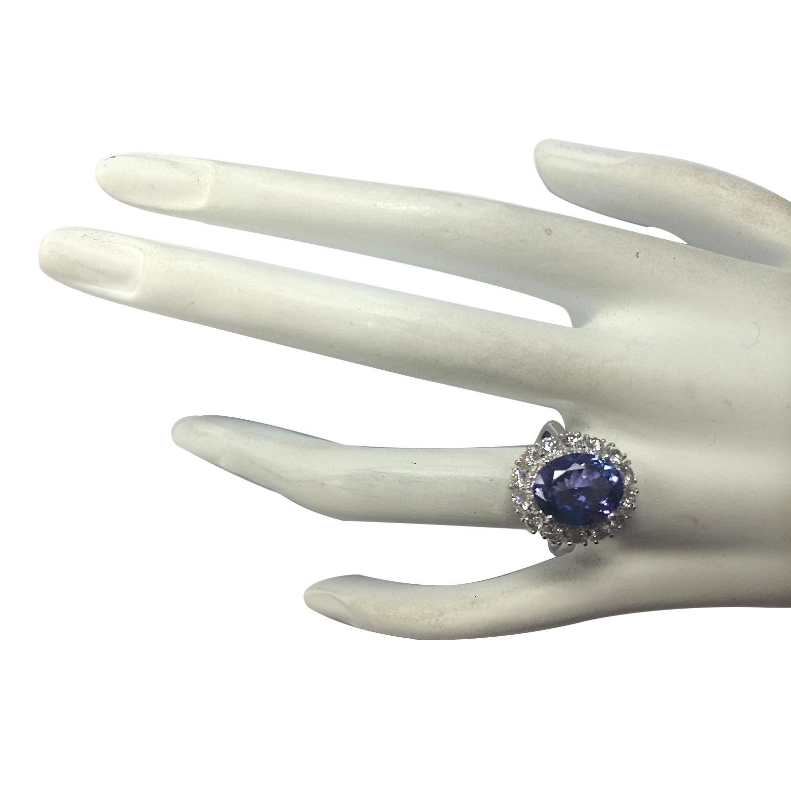 4.88 Carat Natural Tanzanite 14 Karat White Gold Diamond Ring In New Condition For Sale In Los Angeles, CA
