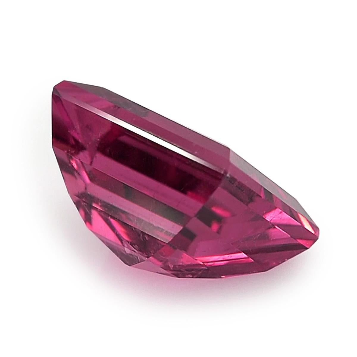 Natürlicher rosa Rubellit Edelstein 4,88 Karat / JupiterGem (Gemischter Schliff) im Angebot
