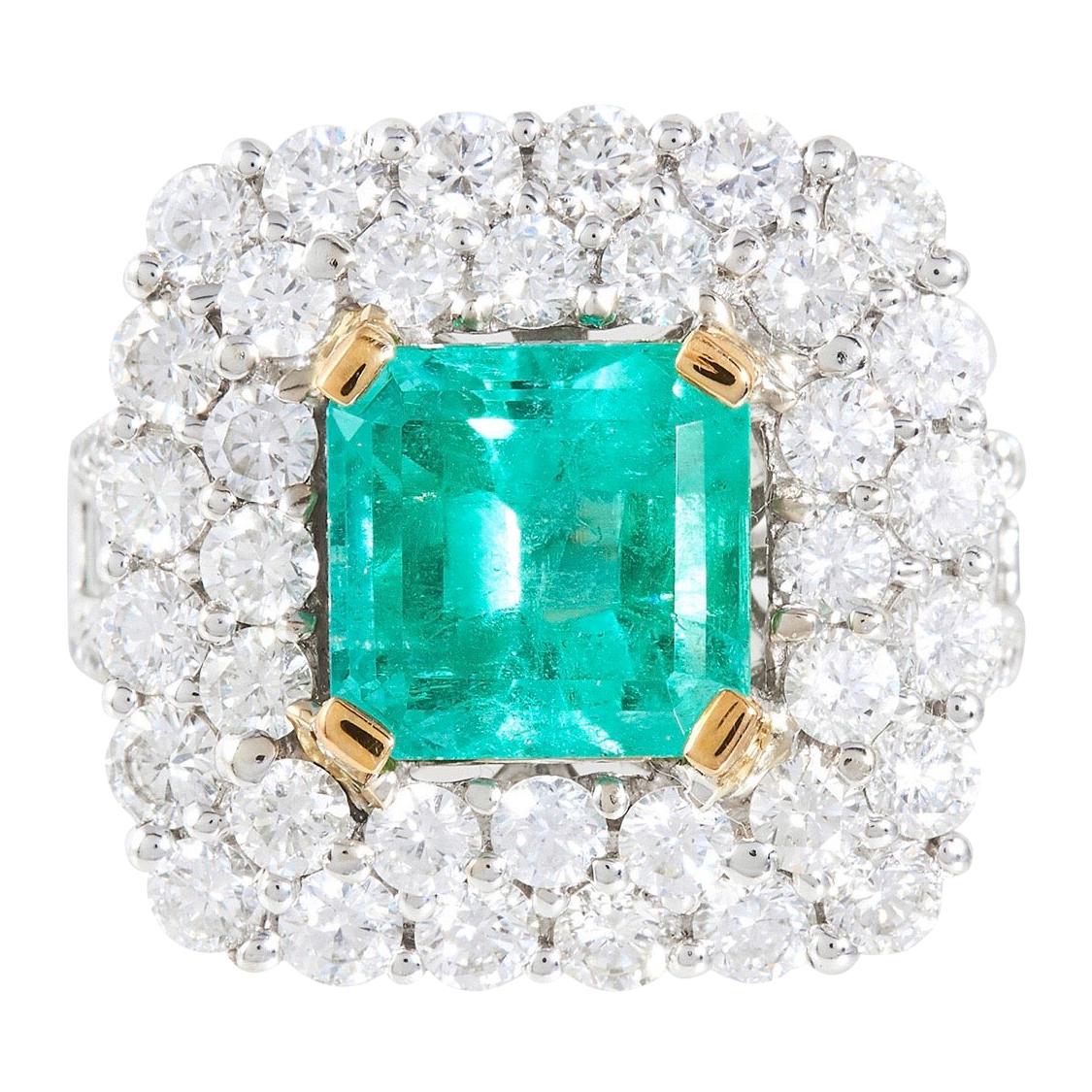 4.88 Ct Colombian Emerald 5.03 Ct Diamond Dress Ring Set in 18 Karat White Gold For Sale