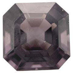 Spinelle gris-violet taille octogonale/émeraude de 4,88 carats, certifiée GIA, non chauffée