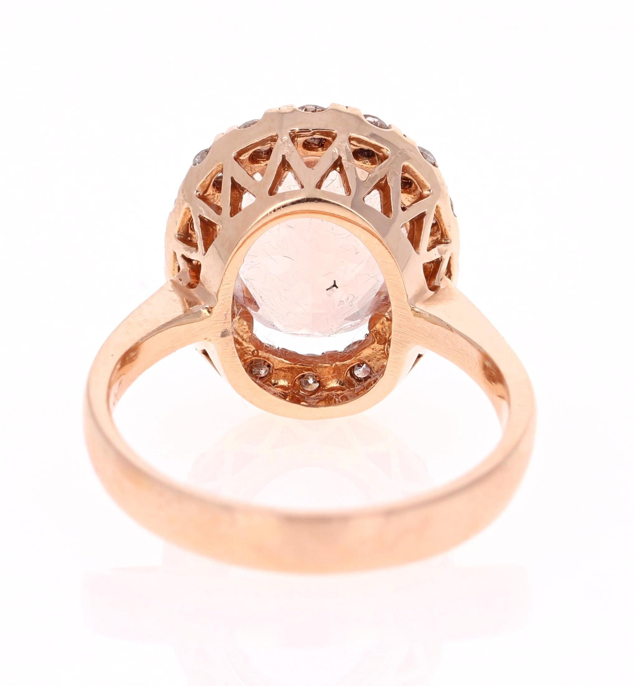4,89 Karat Natürlicher Morganit Halo Diamant Rose Gold Ring (Ovalschliff) im Angebot