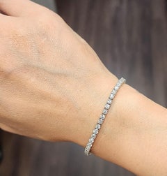 Bracelet « tennis » en diamants de 4,89 carats, monté sur platine