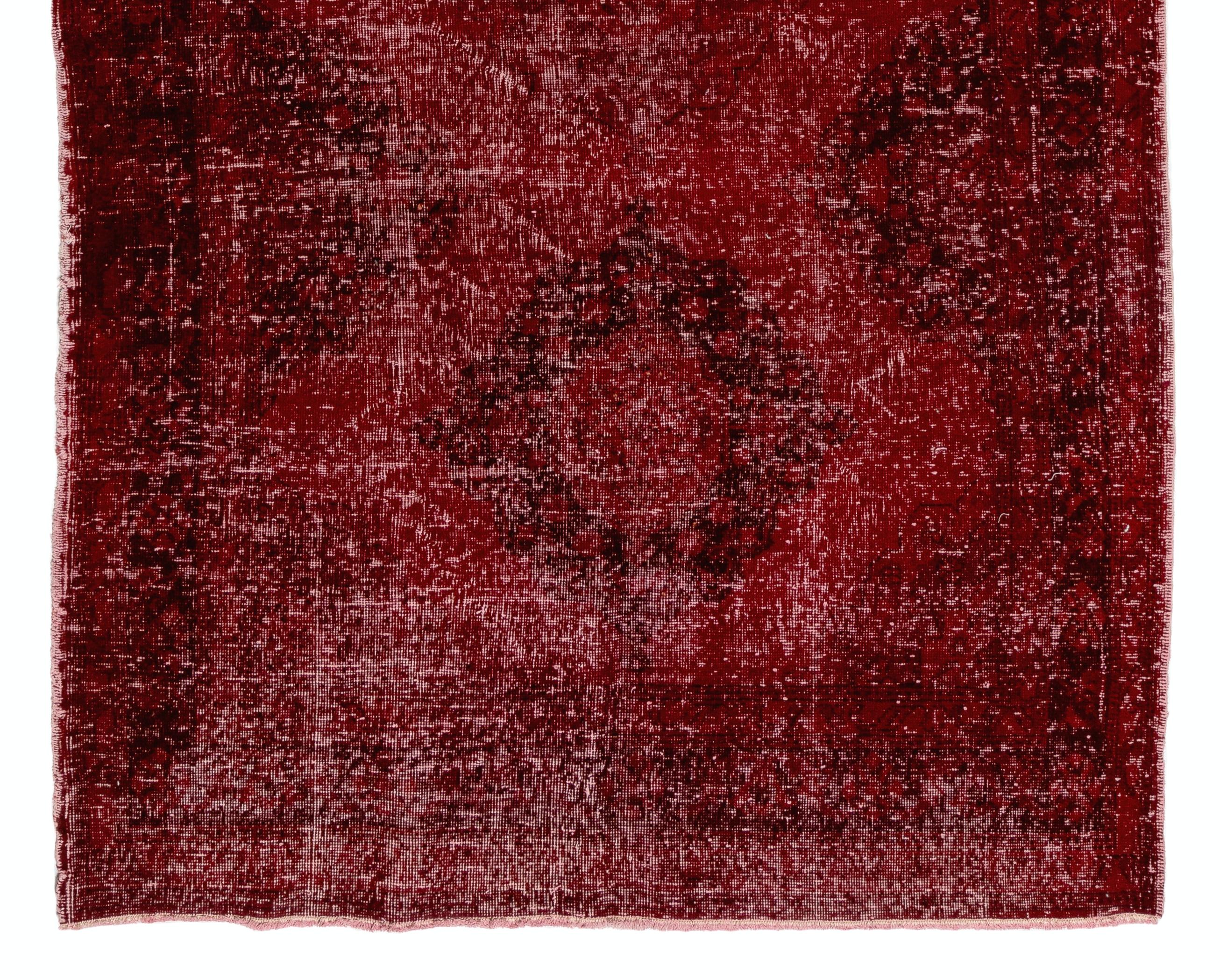 4.8x12.2 Ft Handmade Turkish Runner Rug in Burgundy Red, Modern Corridor Carpet In Good Condition For Sale In Philadelphia, PA