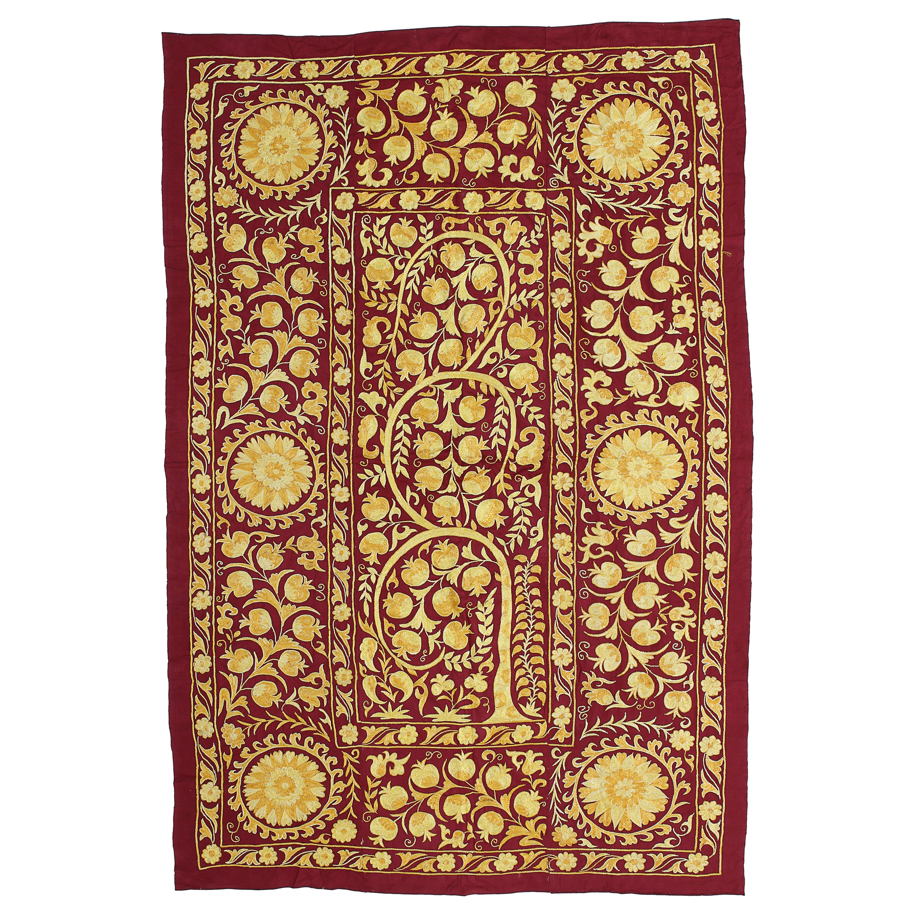 Colgante de pared con bordado de seda uzbeka, rojo burdeos y amarillo en venta