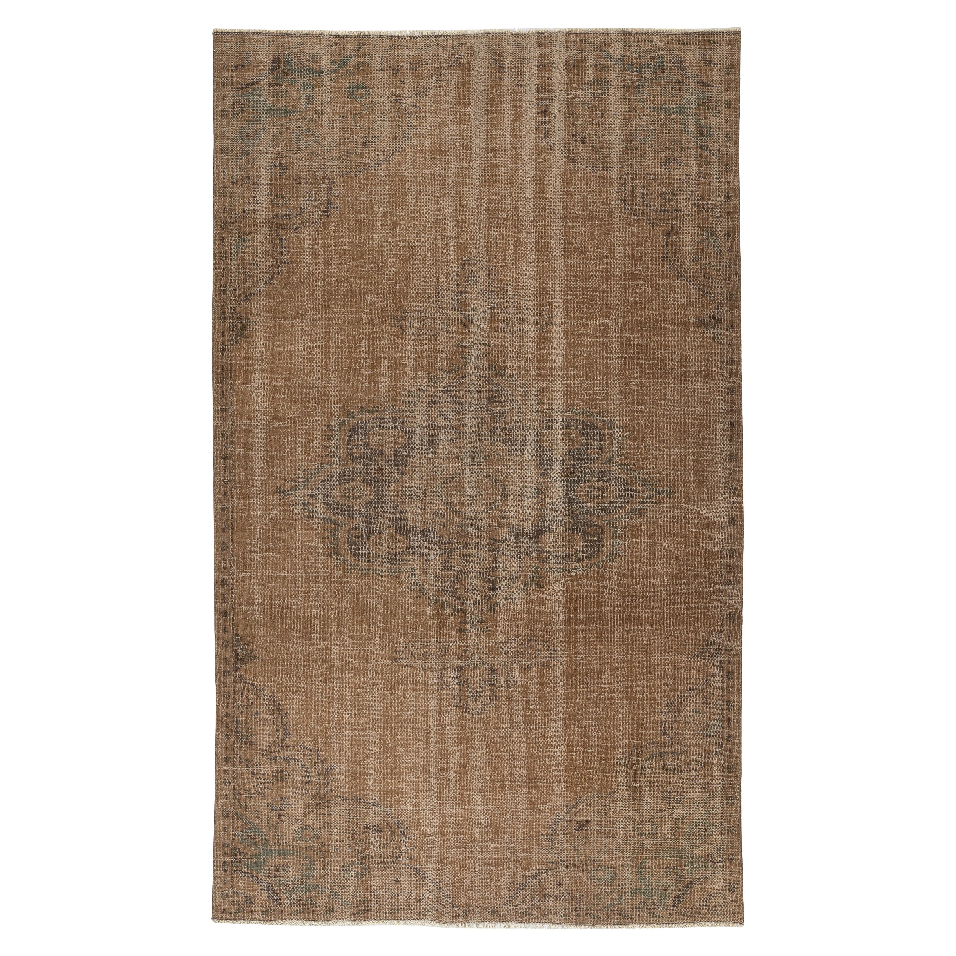 Handgefertigter türkischer Teppich 4.8x8.2 Ft. Brauner, rotgefärbter Vintage-Teppich für das Wohnzimmer