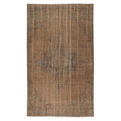 Handgefertigter türkischer Teppich 4.8x8.2 Ft. Brauner, rotgefärbter Vintage-Teppich für das Wohnzimmer